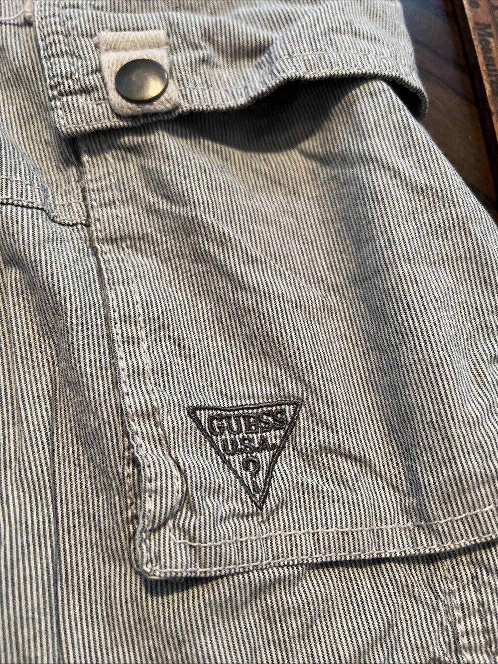 Guess VINTAGE Cargo Shorts Mens Size 32 White Blue Stripe Utility Grunge Y2K